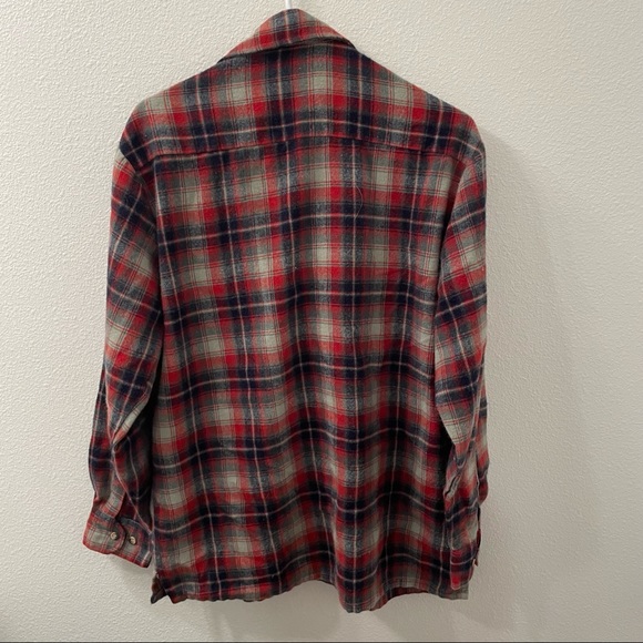 Outreach flannel shirt red medium - Picture 5 of 5